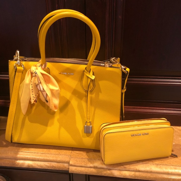 Michael Kors Handbags - Michael Kors yellow purse and matching wallet